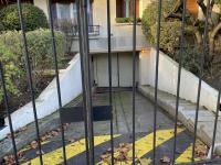 place parking pour 2 roues immeuble sécurisé