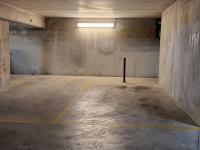 Parking privé (sous-sol) 32 Rue Maurice Arnoux, 92120 Montrouge, France