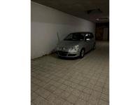 Location emplacement de voiture dans immeuble résidentiel (sous-sol/rez-de-chaussée) à 5000 NAMUR, Rue Delvaux