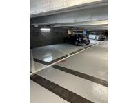 Place de parking à louer - Paris 75017 -  - 140 euros - 114 Rue Cardinet, 75017 Paris, France