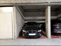 Grande place de parking 