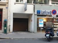 Paris 16 - 72 rue d'Auteuil - Place de parking à louer