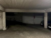 Place de parking à louer - Paris 75018 -  - 40 euros - 12 Rue Ernestine, 75018 Paris, France