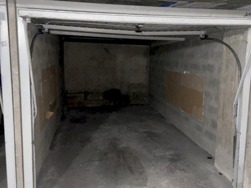 Box au 1er sous-sol (facile d'accès)