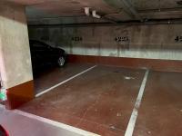 Place de parking sécurisée en sous-sol - Vieux Saint-Ouen - borne électrique possible