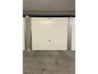 Box fermé sécurisé à louer - Lyon 8 - Mermoz proche transports en commun