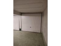 Box à louer Paris 12e