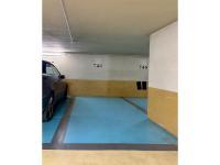 Place de parking à louer - 0 0 -  - 180 euros - 0