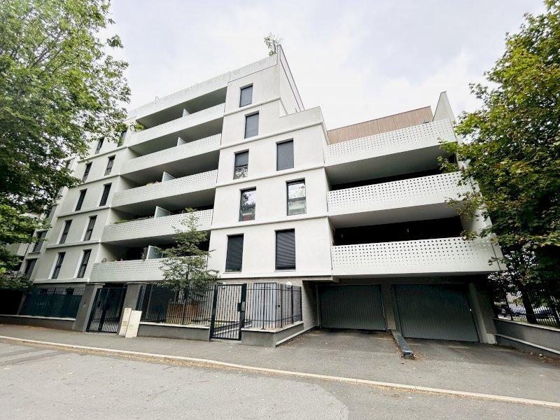 Parking privé (extérieur) 0