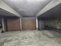 Box fermé pour voiture citadine ou deux-roues