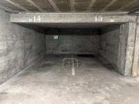 Emplacement moto / scooter sécurisé - proche RER Robinson