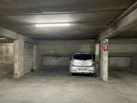 Paris 6e - Vavin/Luxembourg - Place parking 12m² sécurisée - Gardien - Immeuble standing