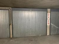 Vente grand Box 17M2 fermé et sécurisé (sous-sol) Paris 75015 (Volontaires)