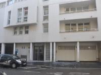 Location belle place de parking aux Batignolles