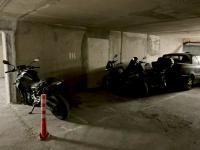 Location place de parking sécurisée pour moto Quartier Pyrénées 