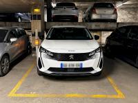 Parking 11 m² - Gare du Nord - SUV OK - sans frais d'agence