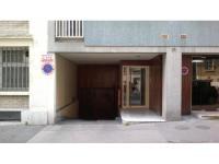 Parking à louer à Paris 20e