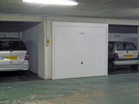 Beau box à vendre à Levallois-Perret