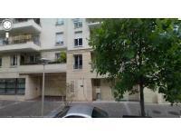 Parking souterrain à louer à Issy-les-Moulineaux