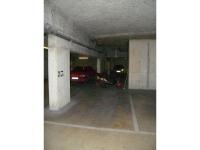 Place facile d'accès à louer à Asnières-sur-Seine